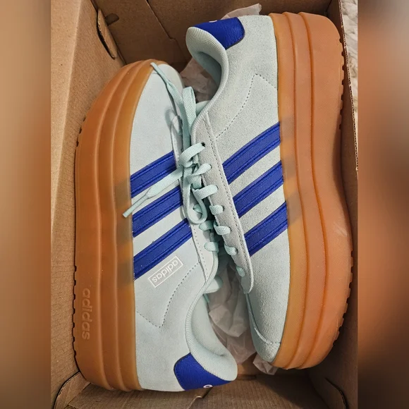 Adidas VL Court Bold JR3135 Sneakers - Picture 2 of 11